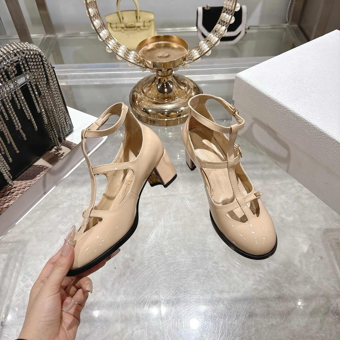 CD 26 Heel Mary Jane 40 Beige Patent Leather 592221