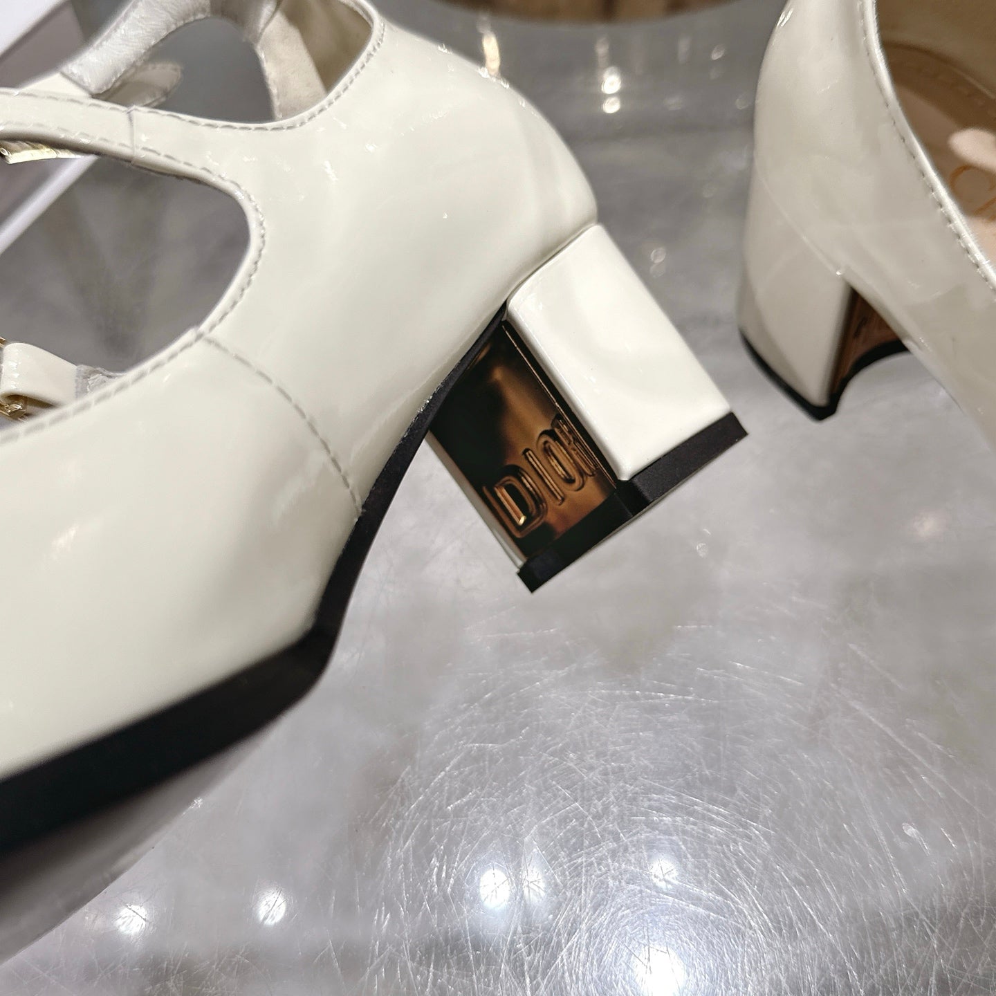 CD 26 Heel Mary Jane 40 Ivory Patent Leather 592224