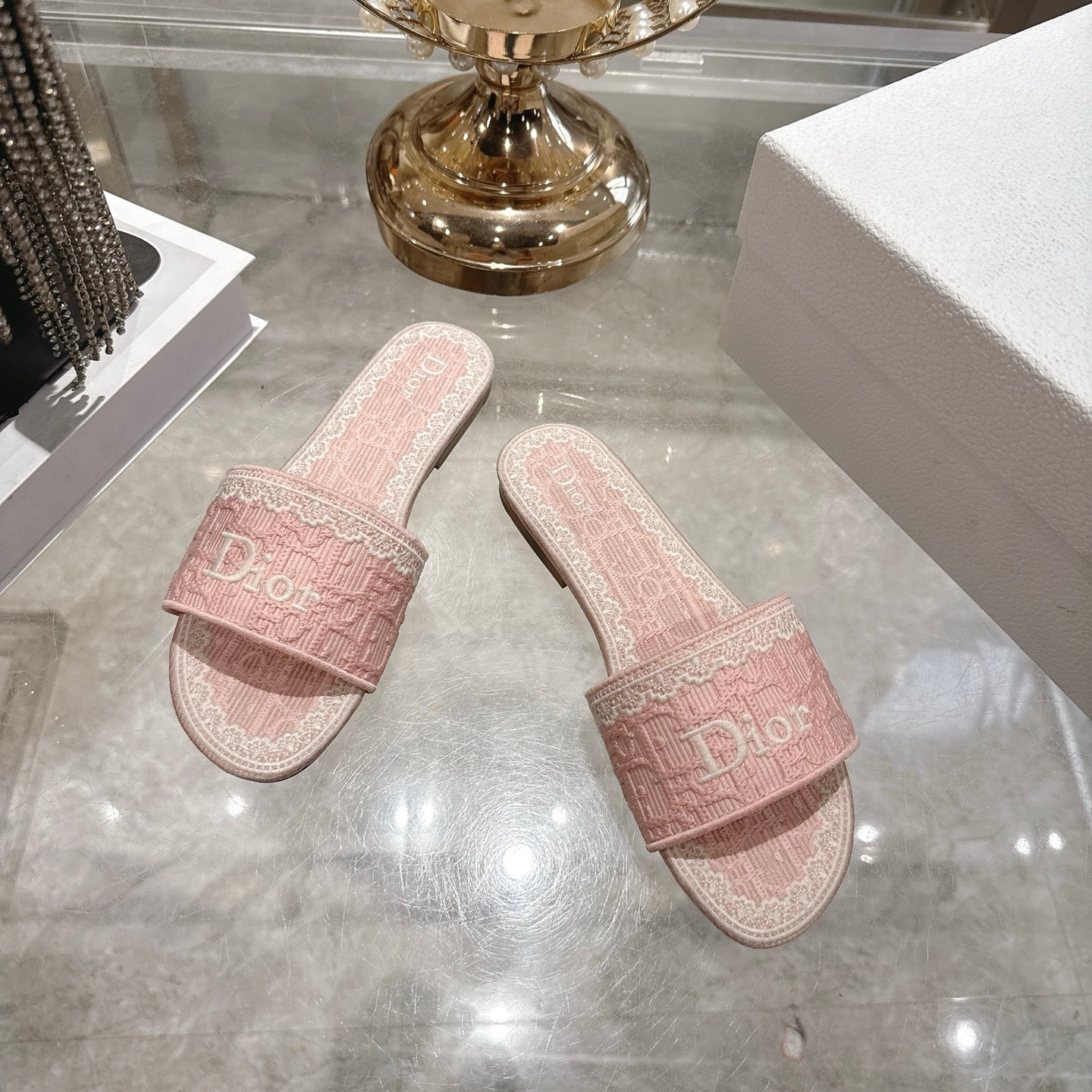 CD 26 Embroidered Sandals Pink White Canvas 592245