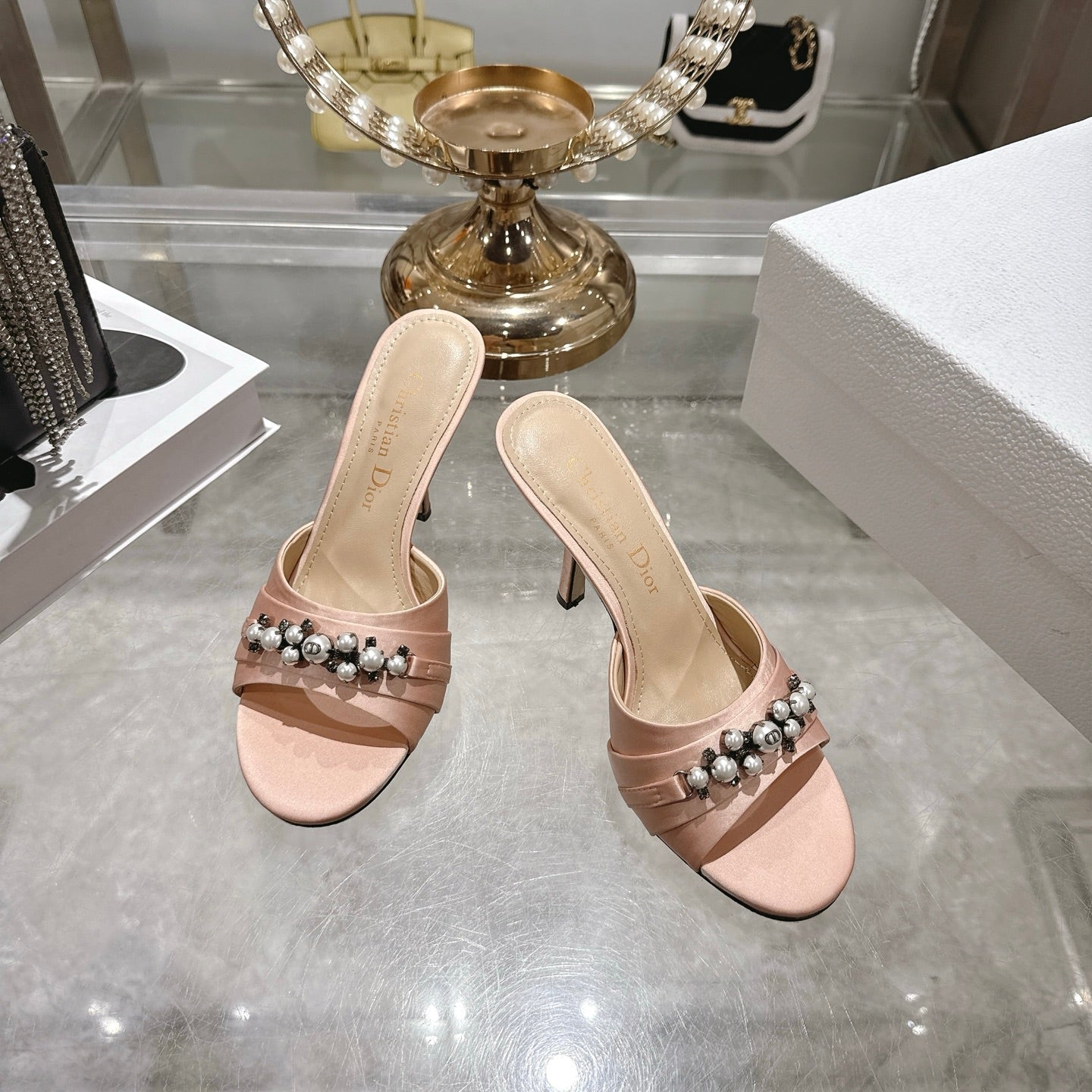 CC 26 High-Heeled Mules 85mm Pearl Light Pink Leather 592248