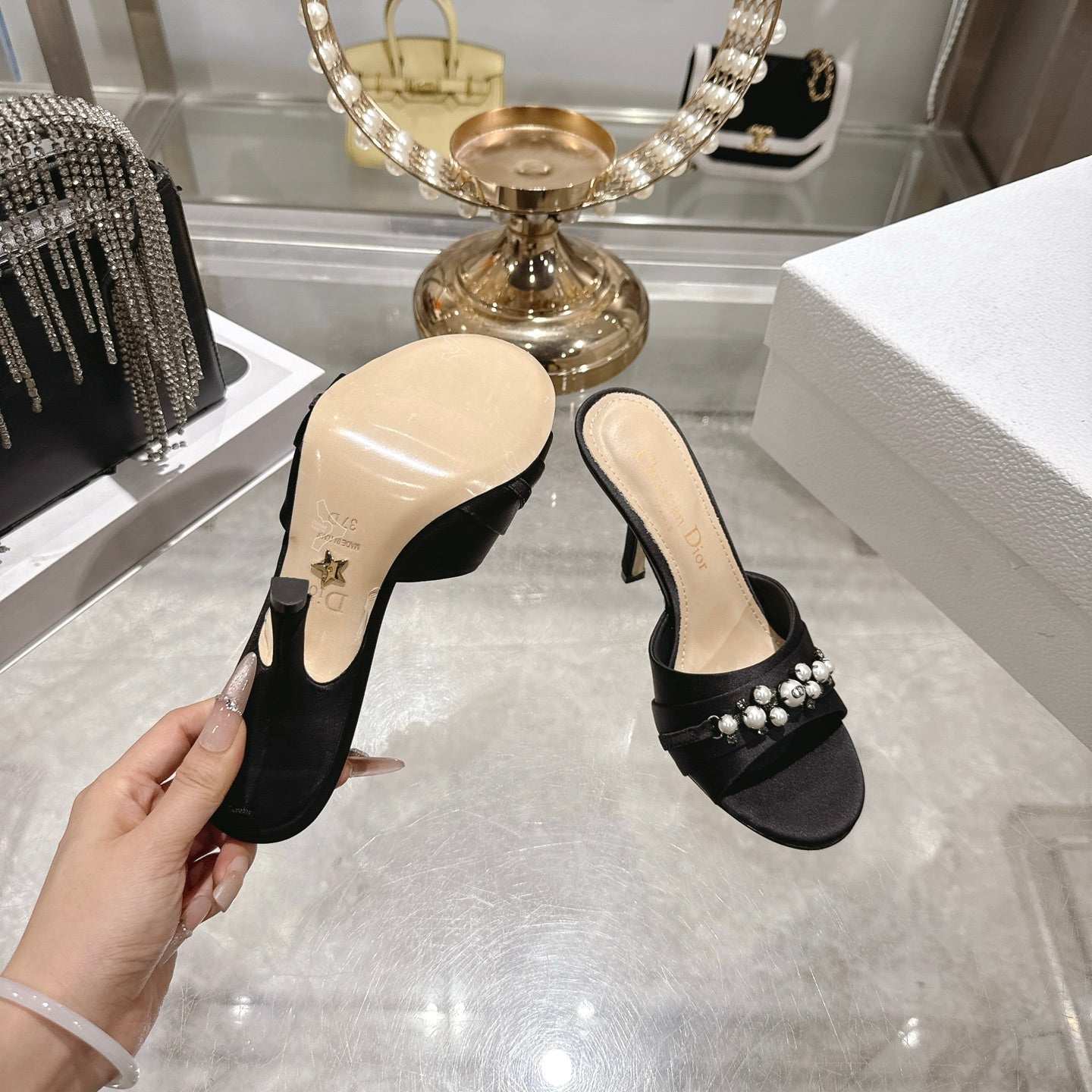 CD 26 High-Heeled Mules 85mm Pearl Black Leather 592249