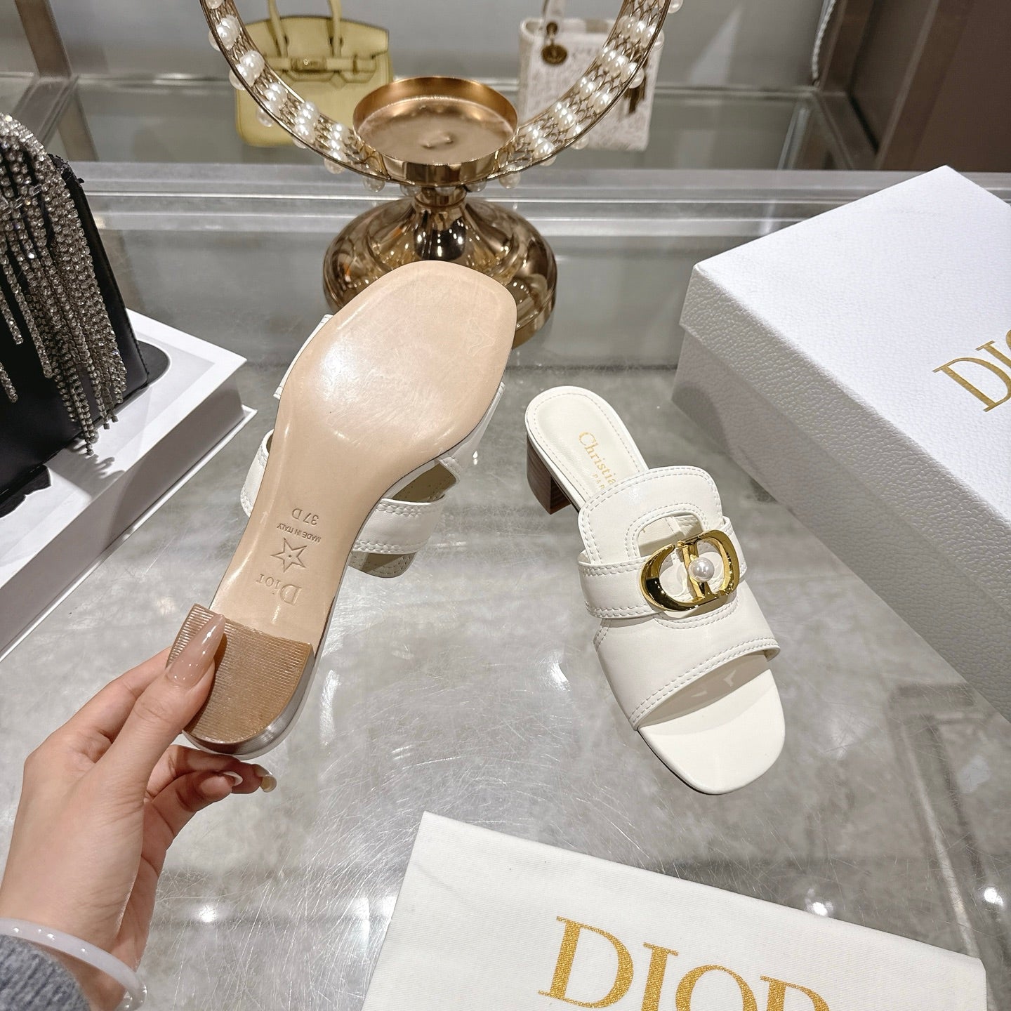 CD 26 Chunky Heel Sandals 35mm White Leather 592267