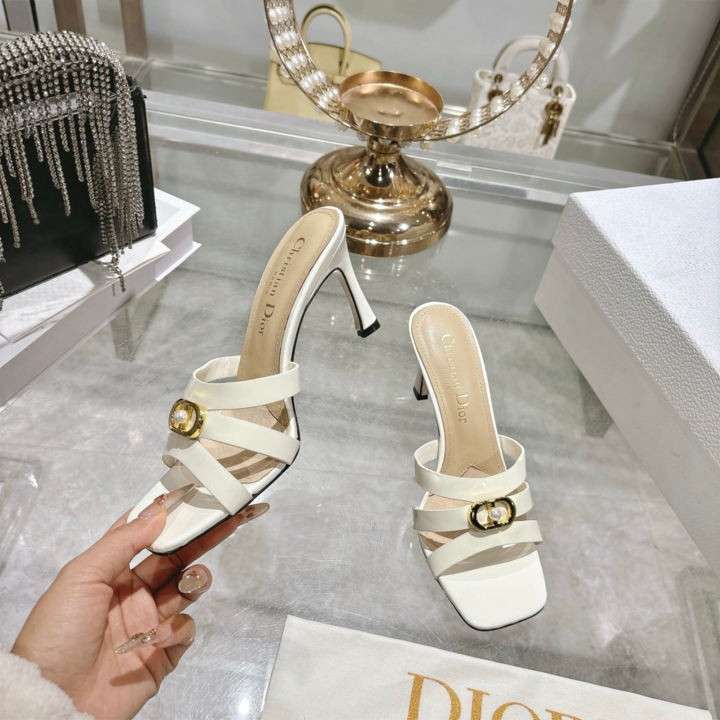 CD 26 High-Heeled Sandals 75mm White Patent Leather 592259