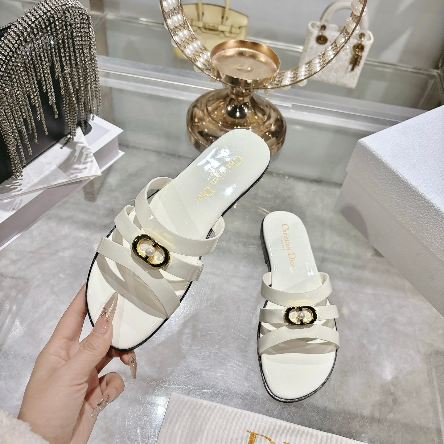 CD 26 Flat Sandals White Patent Leather 592265