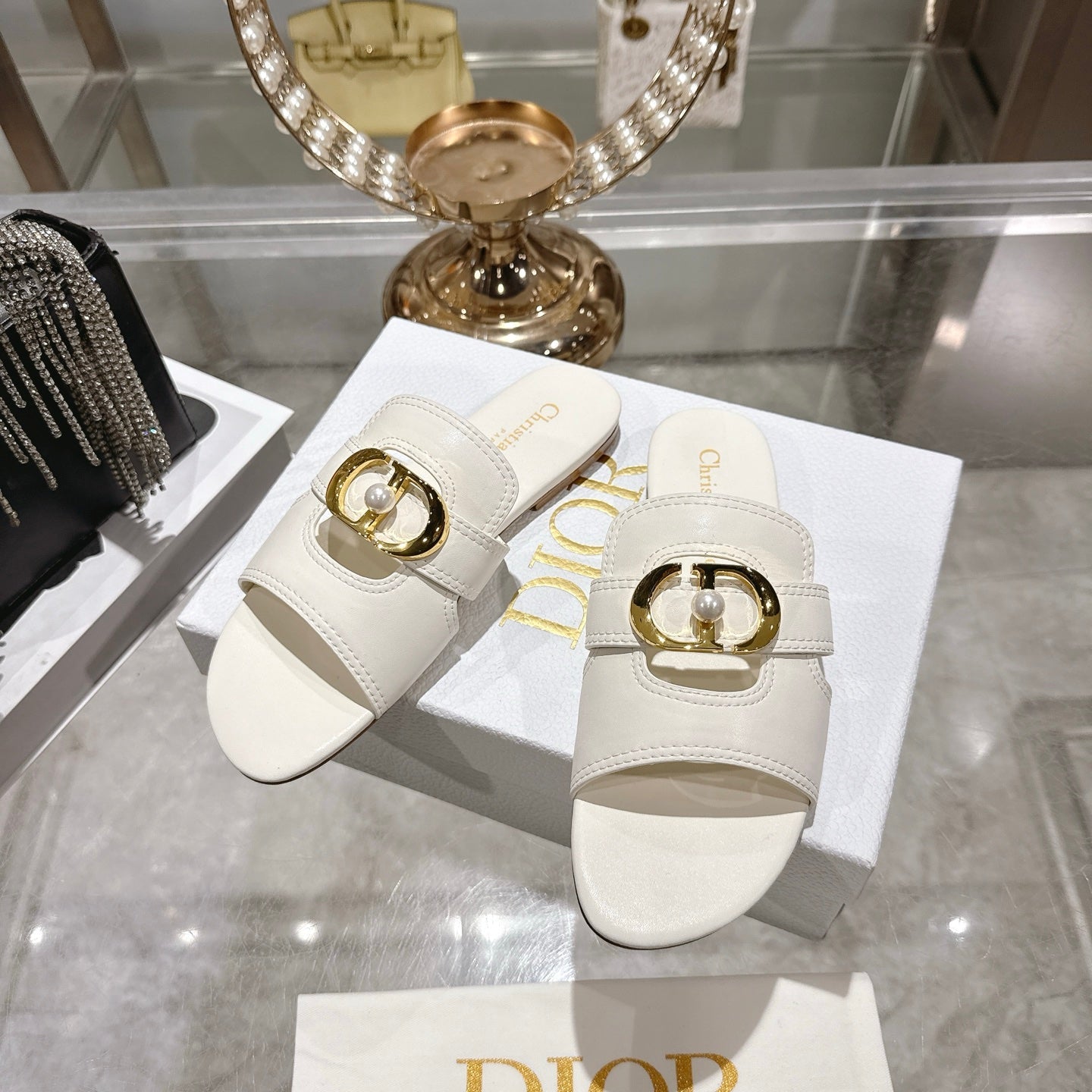 CD 26 Chunky Heel Sandals White Leather 592272